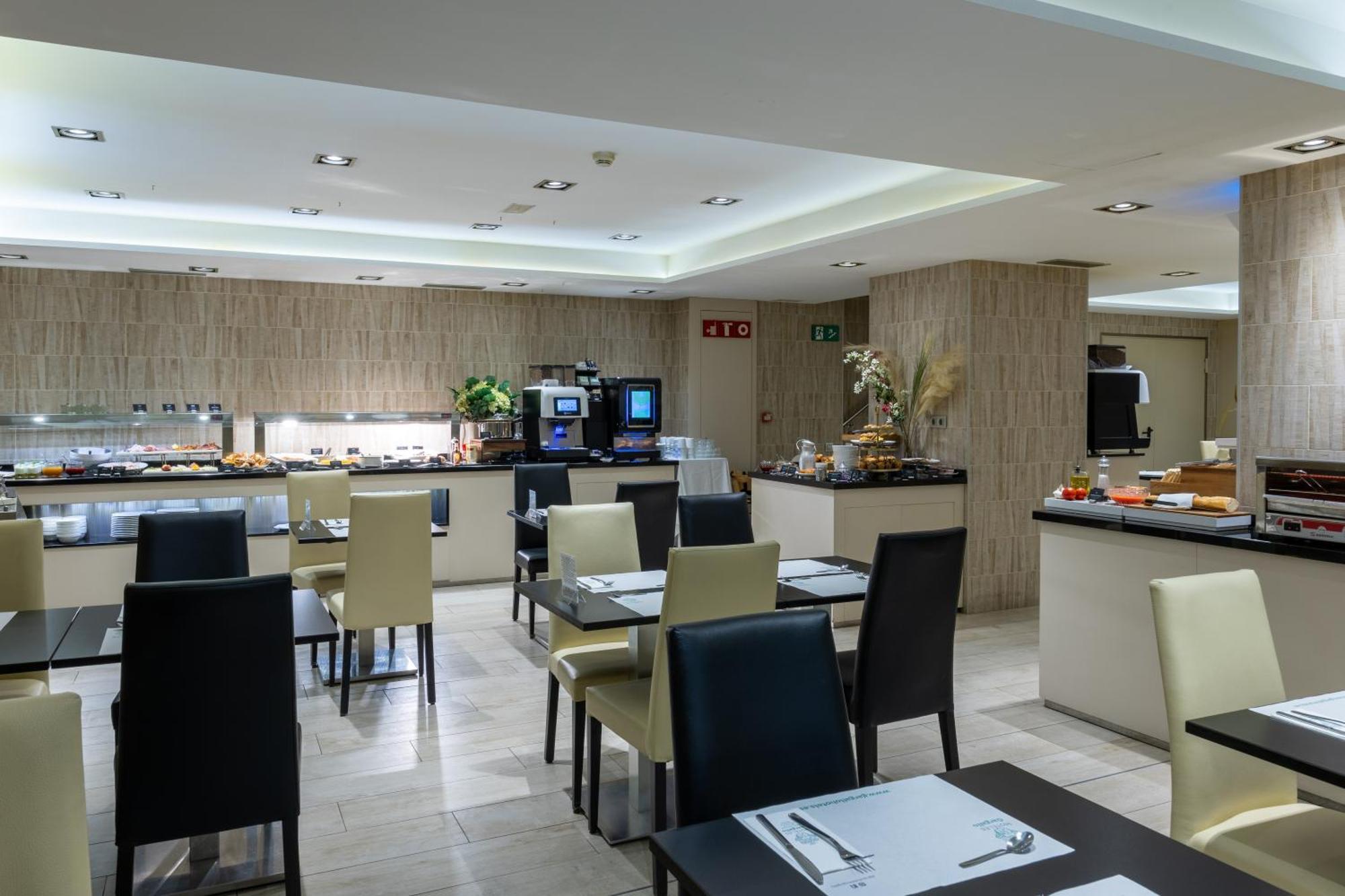 Hotel Santa Marta Barcelona Bagian luar foto